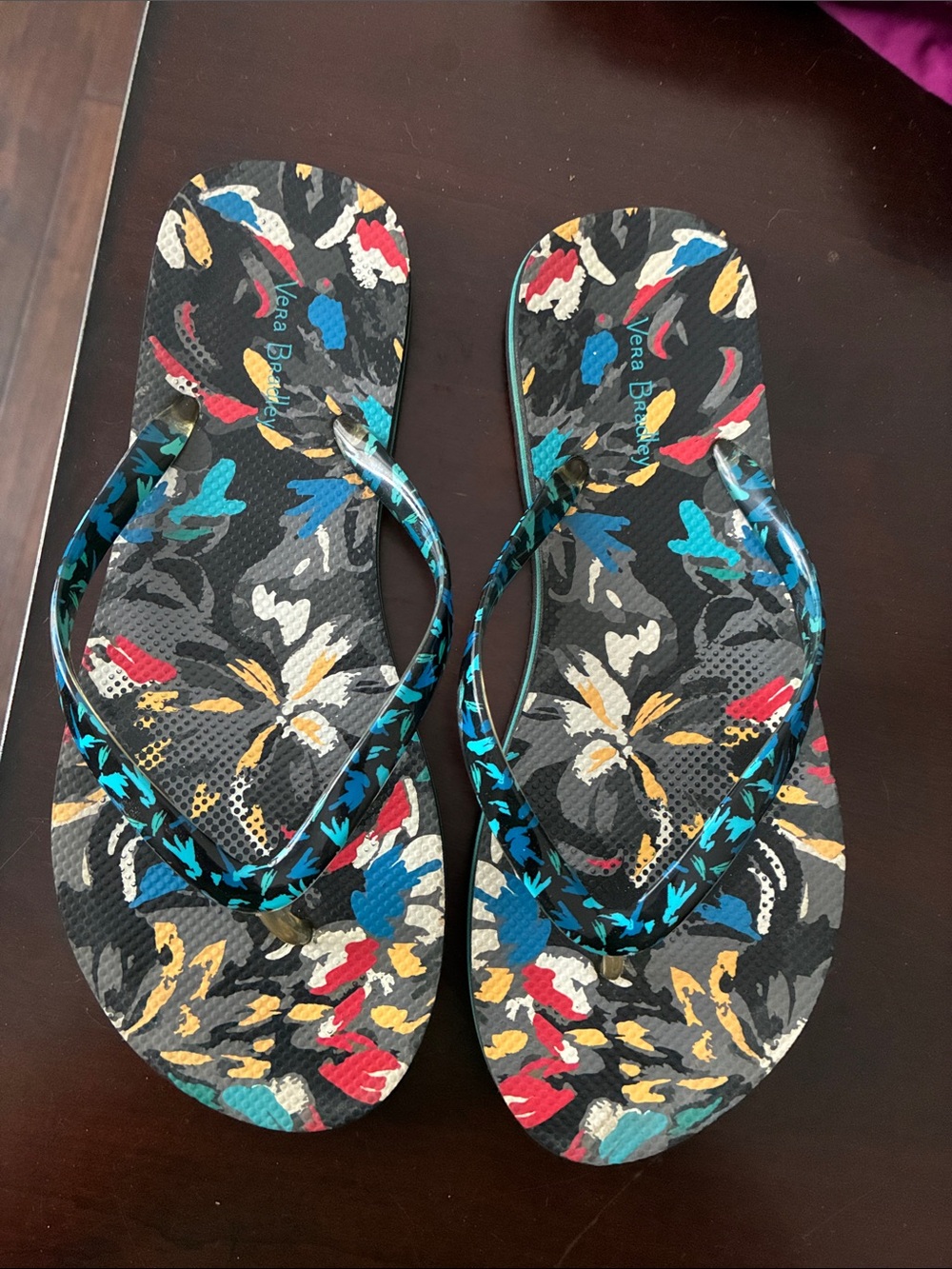Vera Bradley Black Floral Multicolor Flip Flops sz 7-8